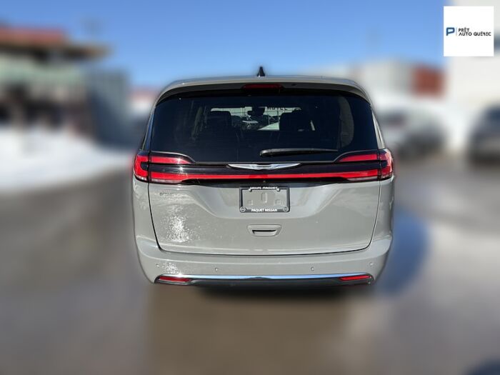 Chrysler Pacifica Touring L TA BLUETOOTH SIÈGES CHAUFFANT CAMÉRA – Image 9
