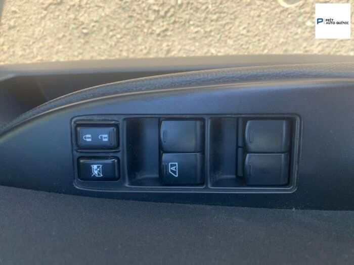 Subaru Legacy 2,5i - Image 17