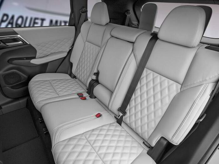 Mitsubishi Outlander Gt Premium S-Awc – Image 10
