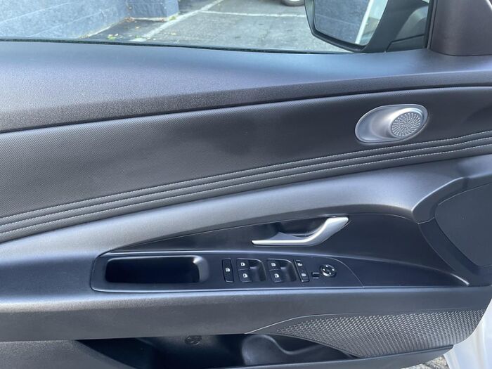 Hyundai Elantra Preferred IVT BLUETOOTH CAMÉRA SIÈGES CHAUFFANT – Image 20