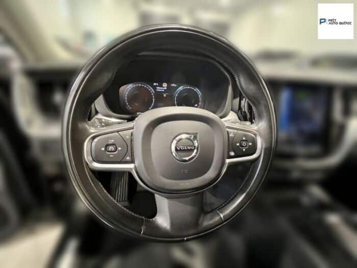 Volvo XC60 Momentum – Image 8