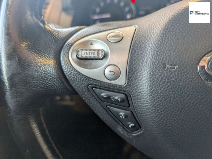 Infiniti QX70 Premium – Image 16