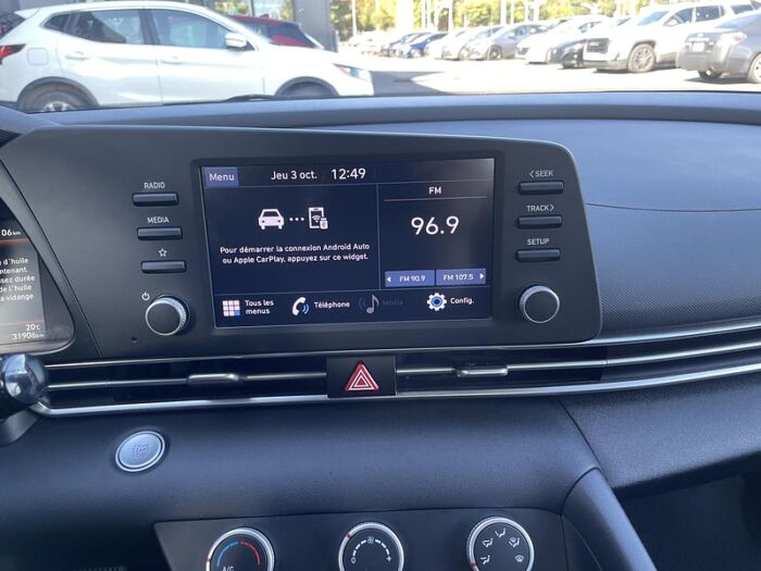 Hyundai Elantra Preferred IVT BLUETOOTH CAMÉRA SIÈGES CHAUFFANT – Image 25