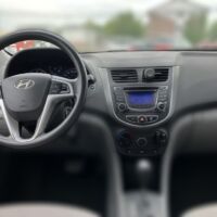 Hyundai Accent GL - Image 25