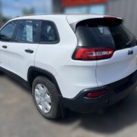 Jeep Cherokee Sport - Image 4