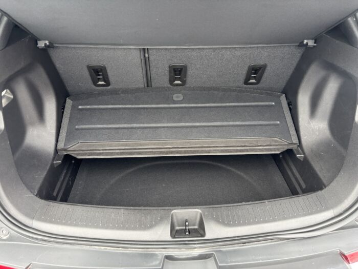 Chevrolet Bolt EUV LT – Image 10