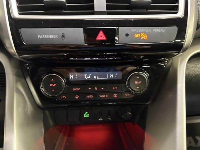 Mitsubishi Eclipse Cross SE S-AWC BLUETOOTH CAMÉRA SIÈGES CHAUFFANT – Image 19