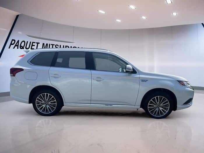 Mitsubishi Outlander PHEV SE S-AWC ANGLE MORT/CARPLAY/SIEGE CHAUFFANT – Image 9