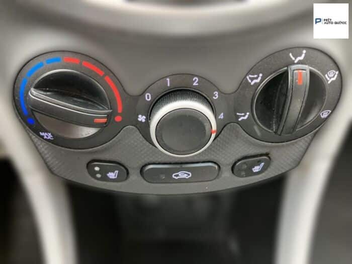 Hyundai Accent GL – Image 18