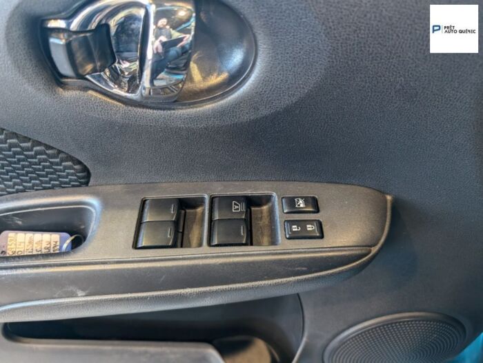 Nissan Versa SL – Image 12