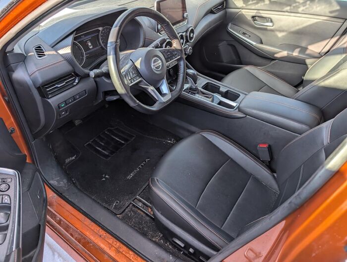Nissan Sentra SR PRIVILÈGE BLUETOOTH TOIT CUIR  CAMÉRAS 360 – Image 14