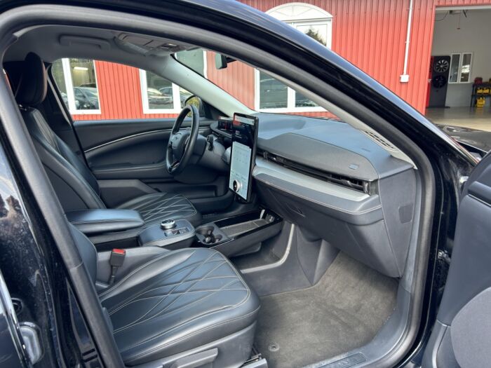 Ford mach-e Sélect – Image 7