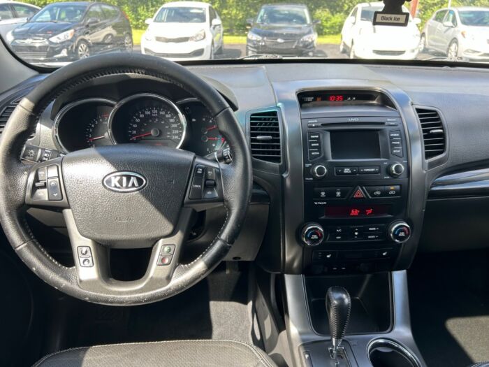 KIA Sorento - – Image 8
