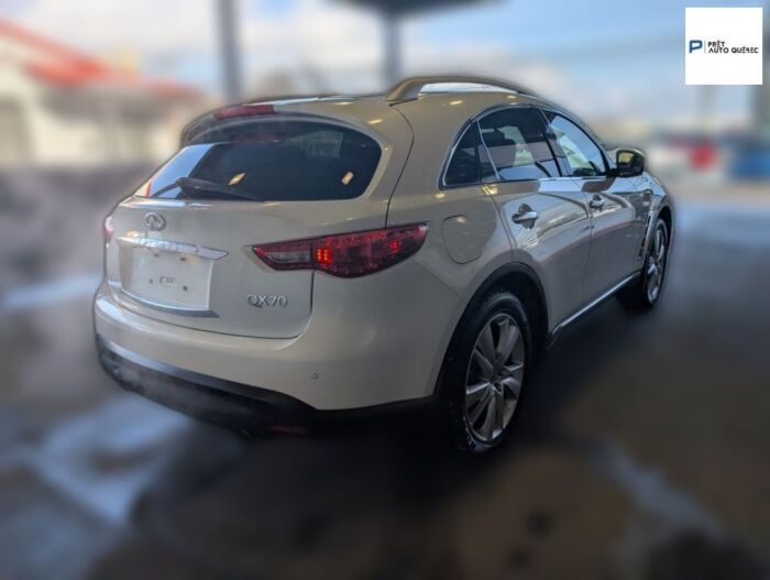 Infiniti QX70 Premium – Image 6