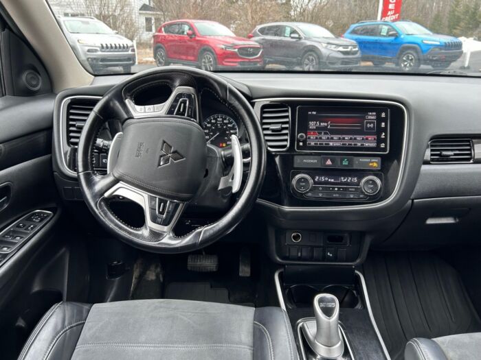 Mitsubishi Outlander - – Image 10
