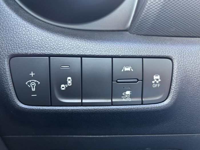 Hyundai Kona Preferred avec toit bicolore – Image 6