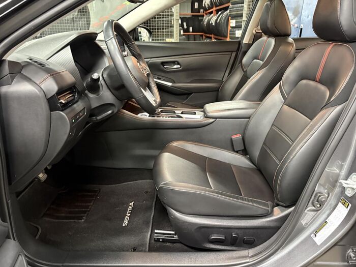 Nissan Sentra SR PRIVILÈGE BLUETOOTH TOIT CUIR CAMÉRAS 360 – Image 11