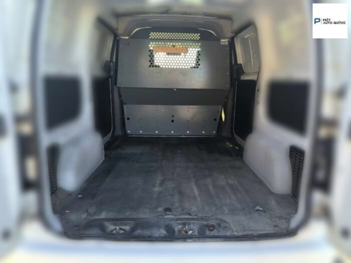 Chevrolet Express LS – Image 7