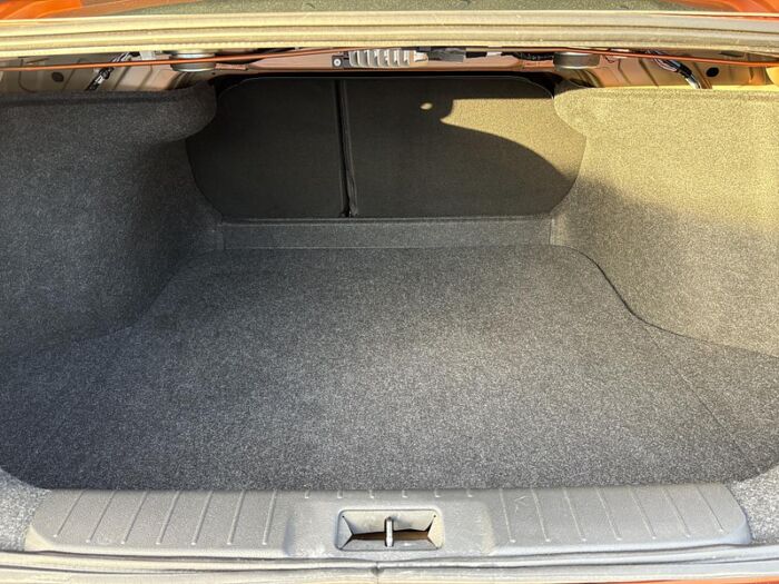 Nissan Sentra SR PRIVILÈGE BLUETOOTH TOIT CUIR  CAMÉRAS 360 – Image 39