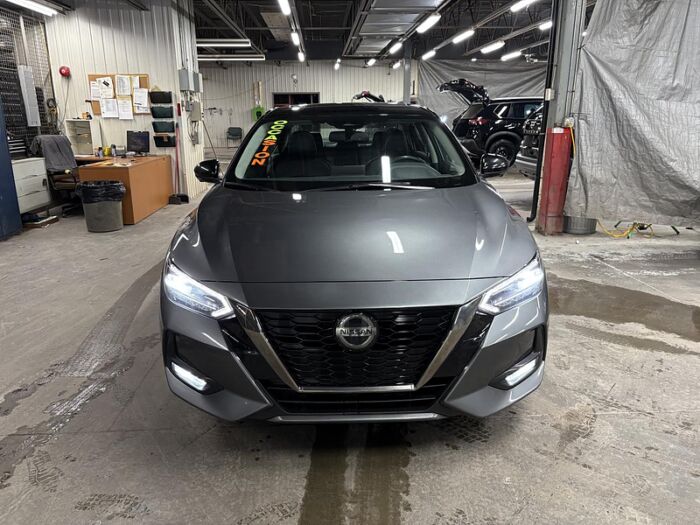 Nissan Sentra SR PRIVILÈGE BLUETOOTH TOIT CUIR CAMÉRAS 360 – Image 7