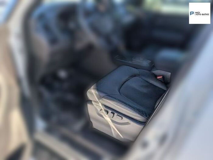 Nissan Armada SL – Image 8