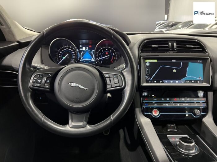 Jaguar F-PACE Premium – Image 11