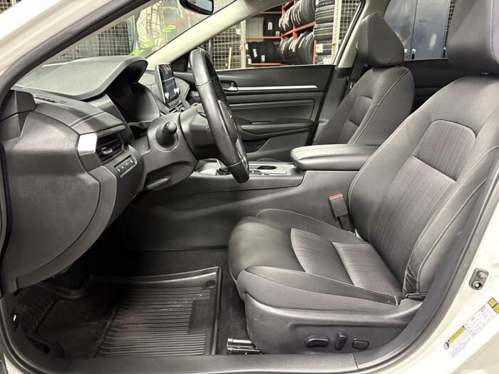 Nissan Altima 2.5 SV AWD BLUETOOTH TOIT CAMÉRA BAS KILOMÈTRE – Image 11