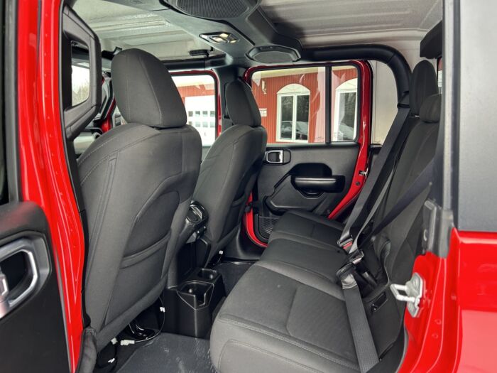 Jeep Gladiator Sport S – Image 7