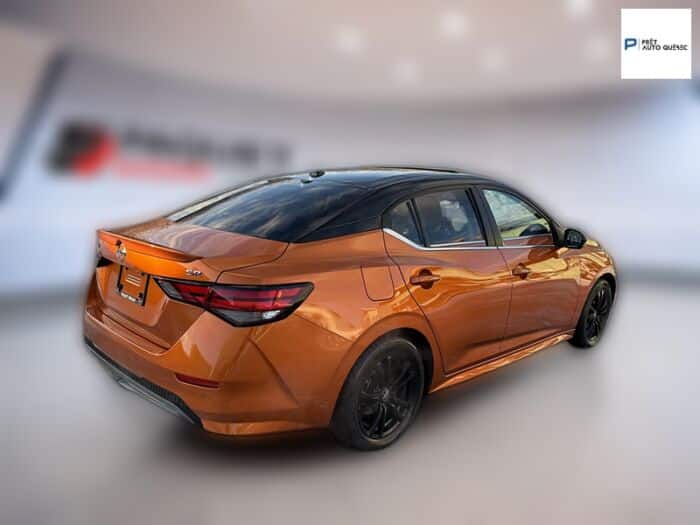 Nissan Sentra SR PRIVILÈGE BLUETOOTH TOIT CUIR  CAMÉRAS 360 – Image 3