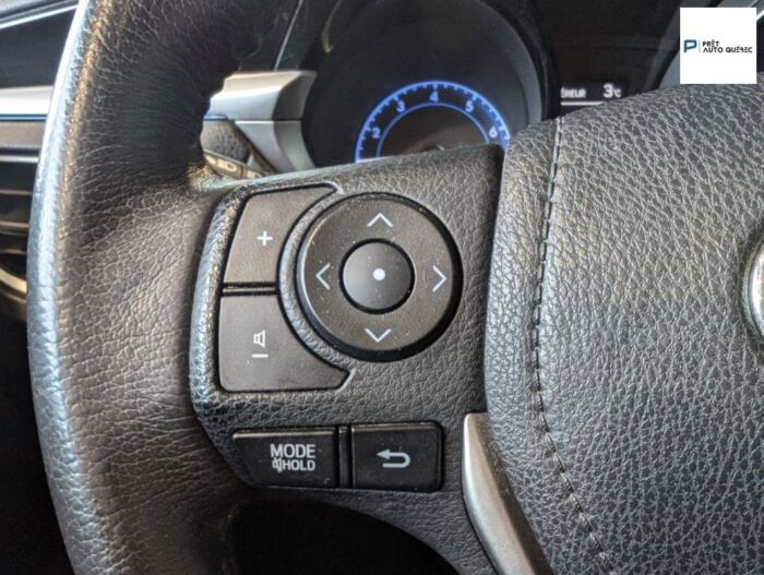 Toyota Corolla S – Image 9