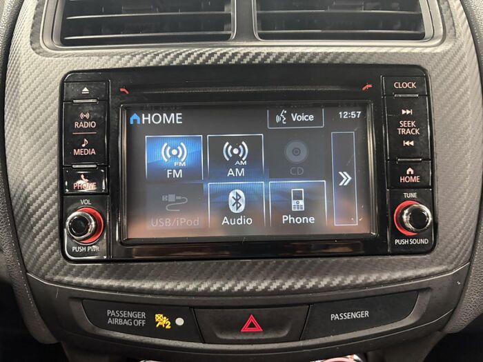 Mitsubishi RVR SE – Image 17