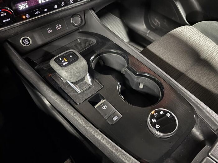Nissan Rogue S TI – Image 30