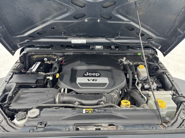Jeep Wrangler Sport – Image 8
