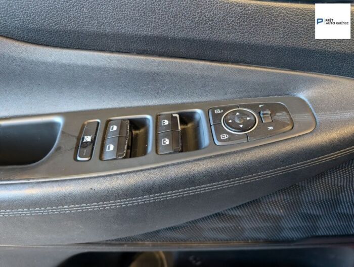 Hyundai Santa Fe Essential – Image 11