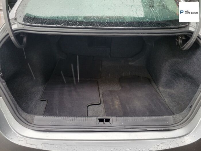 Chrysler 200 C – Image 20