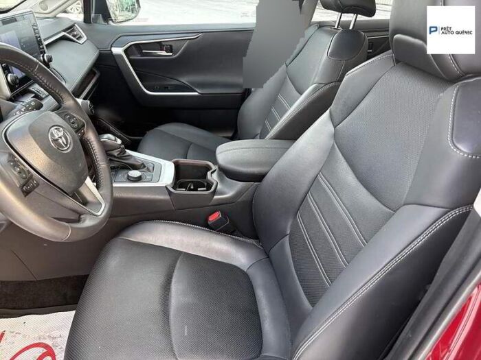 Toyota RAV4 Hybrid Limited AWD – Image 13