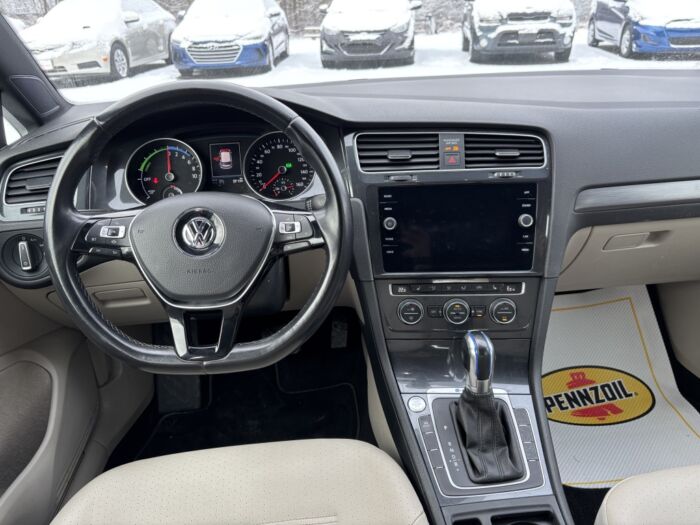 Volkswagen e-Golf Comfortline – Image 11