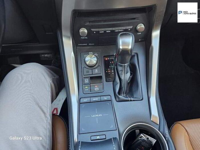 Lexus NX 300 Auto – Image 9