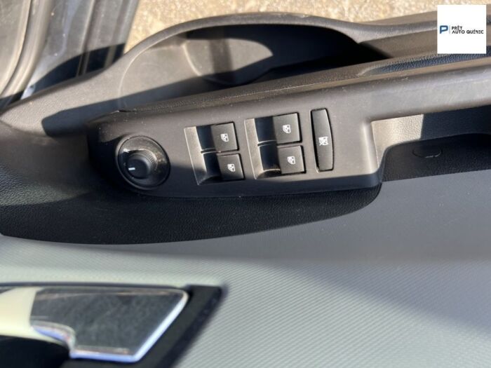 Chevrolet Sonic LT – Image 12