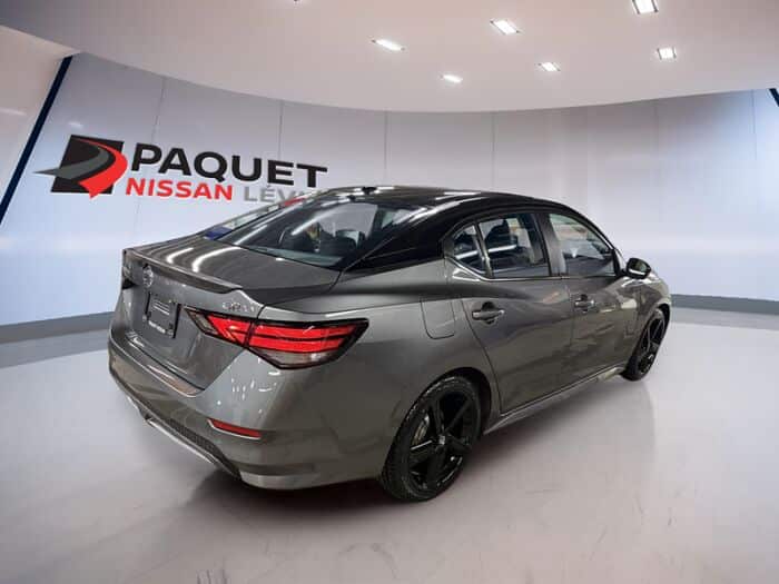 Nissan Sentra SR PRIVILÈGE BLUETOOTH TOIT CUIR CAMÉRAS 360 – Image 5