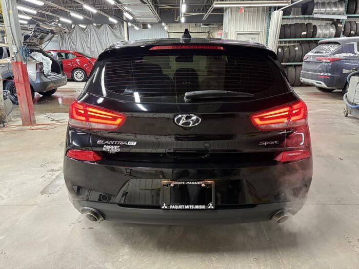 Hyundai Elantra GT Sport BM TOIT PANORAMIQUE/BAS MILLAGE/BAS PRIX – Image 7