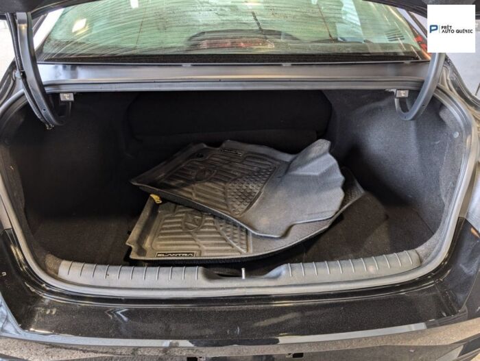 Hyundai Elantra Privilégié – Image 19