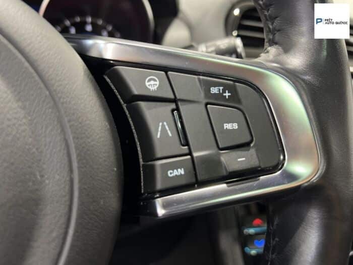Jaguar F-PACE Premium - Image 13