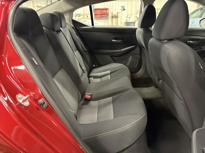 Nissan Sentra SV BLUETOOTH SIÈGES CHAUFFANT BAS KILO CAMÉRA – Image 29