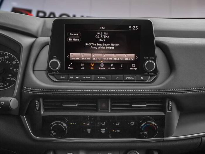 Nissan Rogue S Ti – Image 7