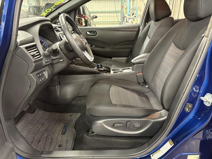 Nissan LEAF SV PLUS BLUETOOTH GPS CAMÉRA 360 BAS KILOMÉTRAGE – Image 11