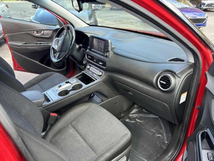Hyundai Kona Preferred avec toit bicolore – Image 11