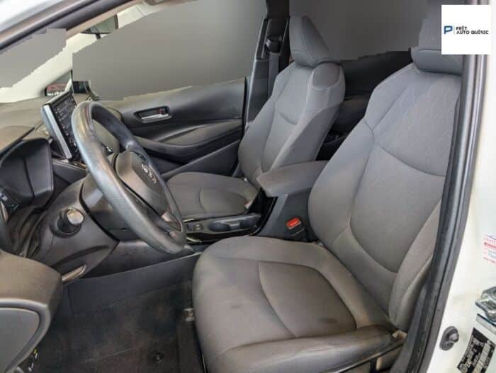 Toyota Corolla LE – Image 7