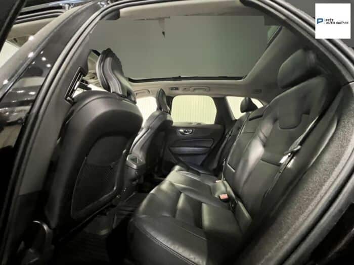 Volvo XC60 Momentum – Image 20