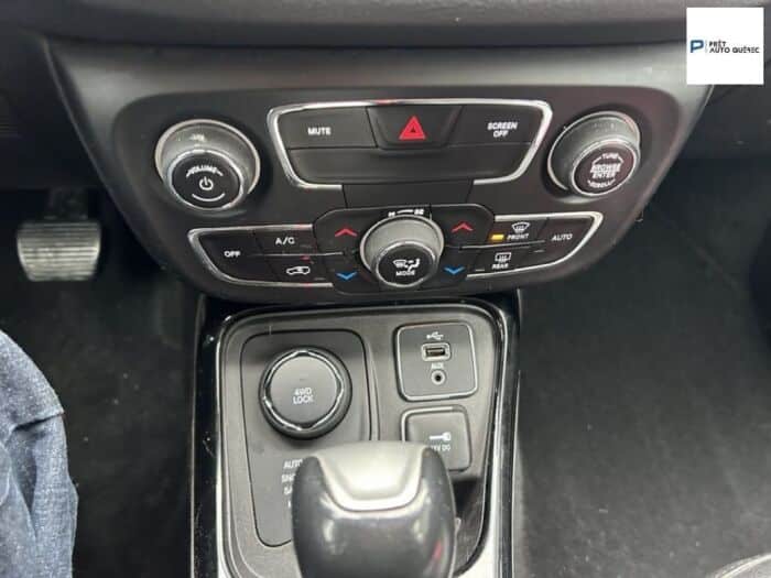Jeep Compass Altitude – Image 17